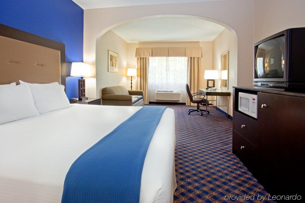 Holiday Inn Express Houston North-1960 Champions Area Louetta Екстериор снимка