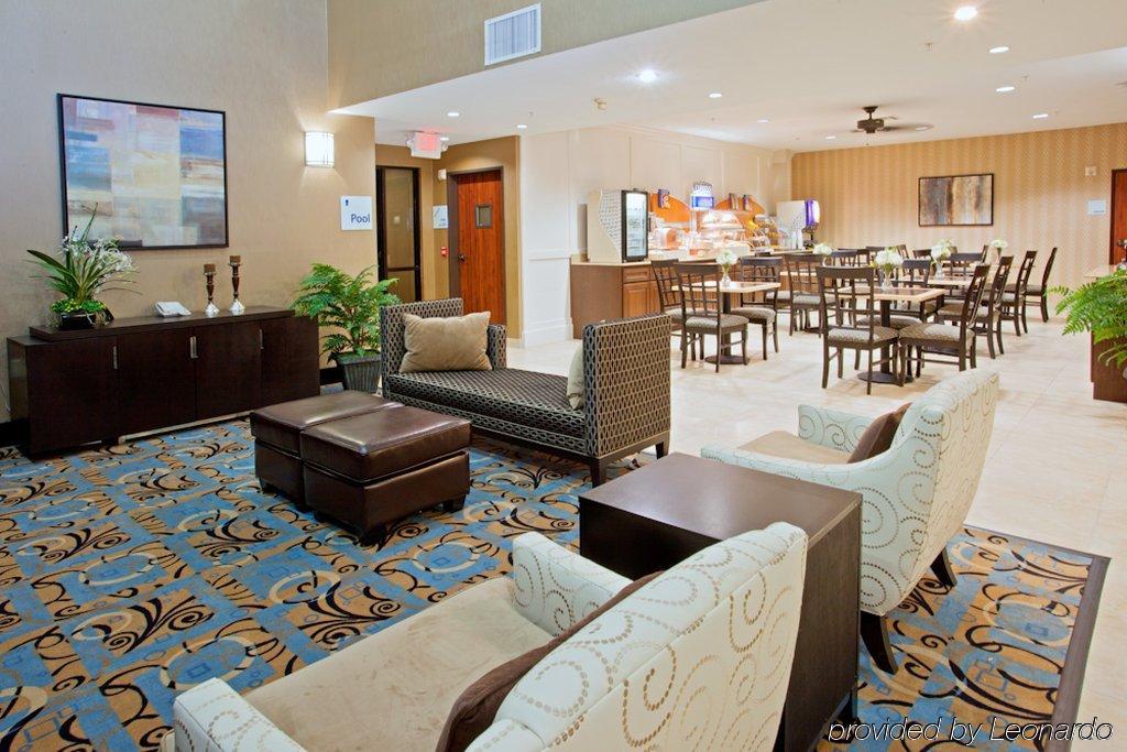 Holiday Inn Express Houston North-1960 Champions Area Екстериор снимка