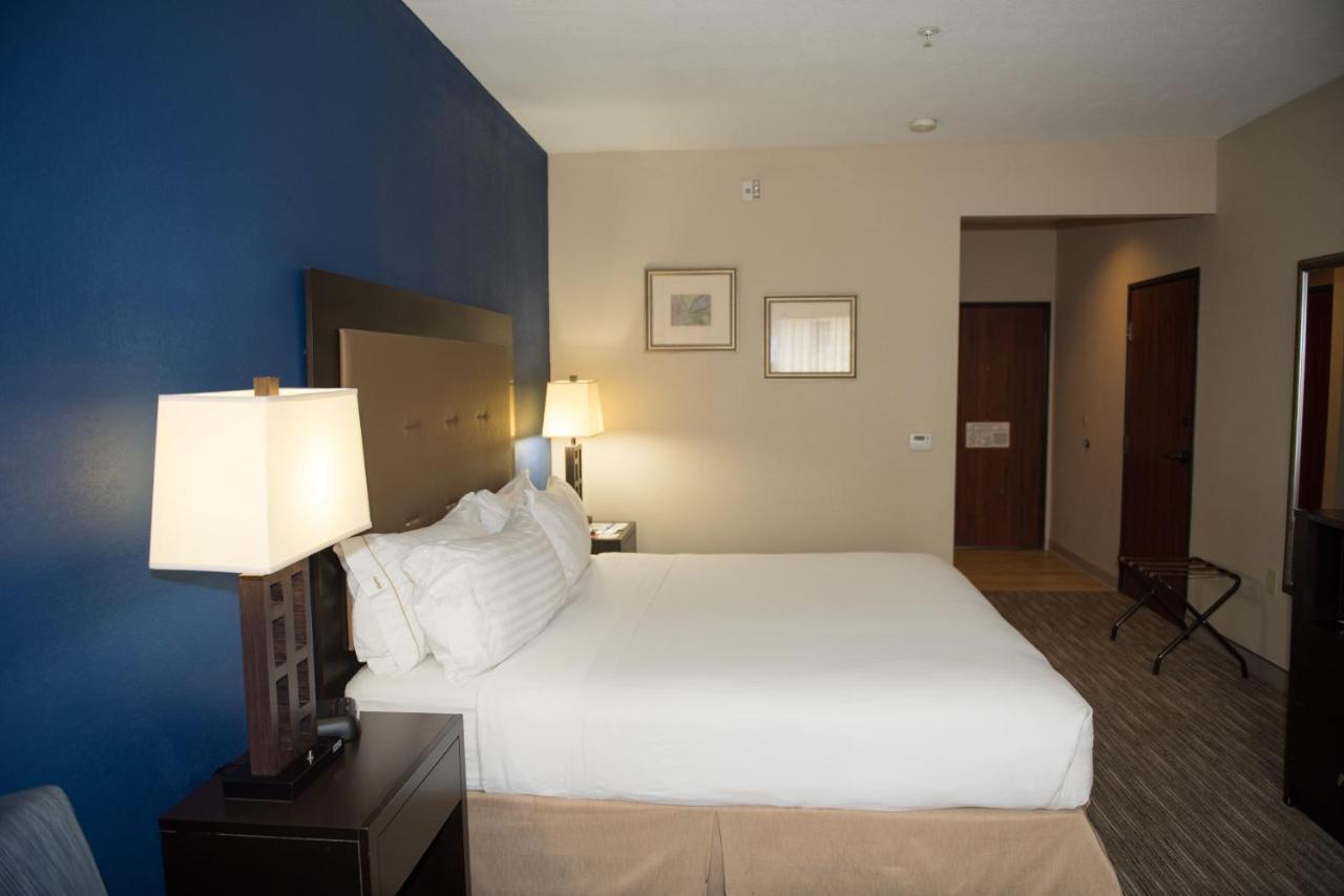 Holiday Inn Express Houston North-1960 Champions Area Louetta Екстериор снимка