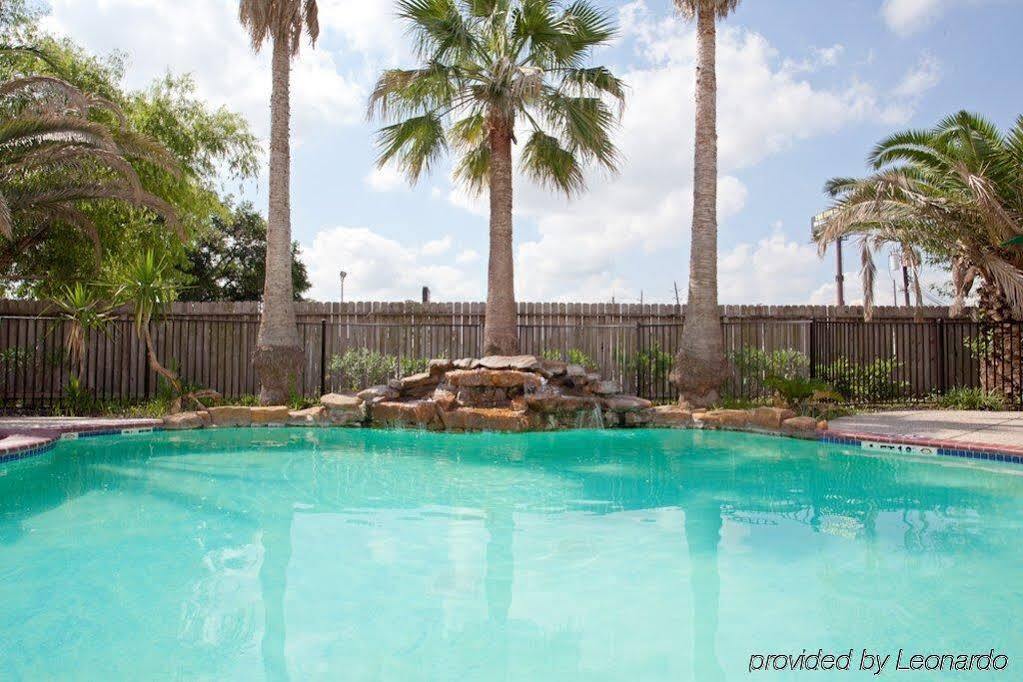 Holiday Inn Express Houston North-1960 Champions Area Louetta Екстериор снимка